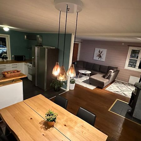 Cozy House In The Heart Of Tromsdalen. Central Tromsø Buitenkant foto