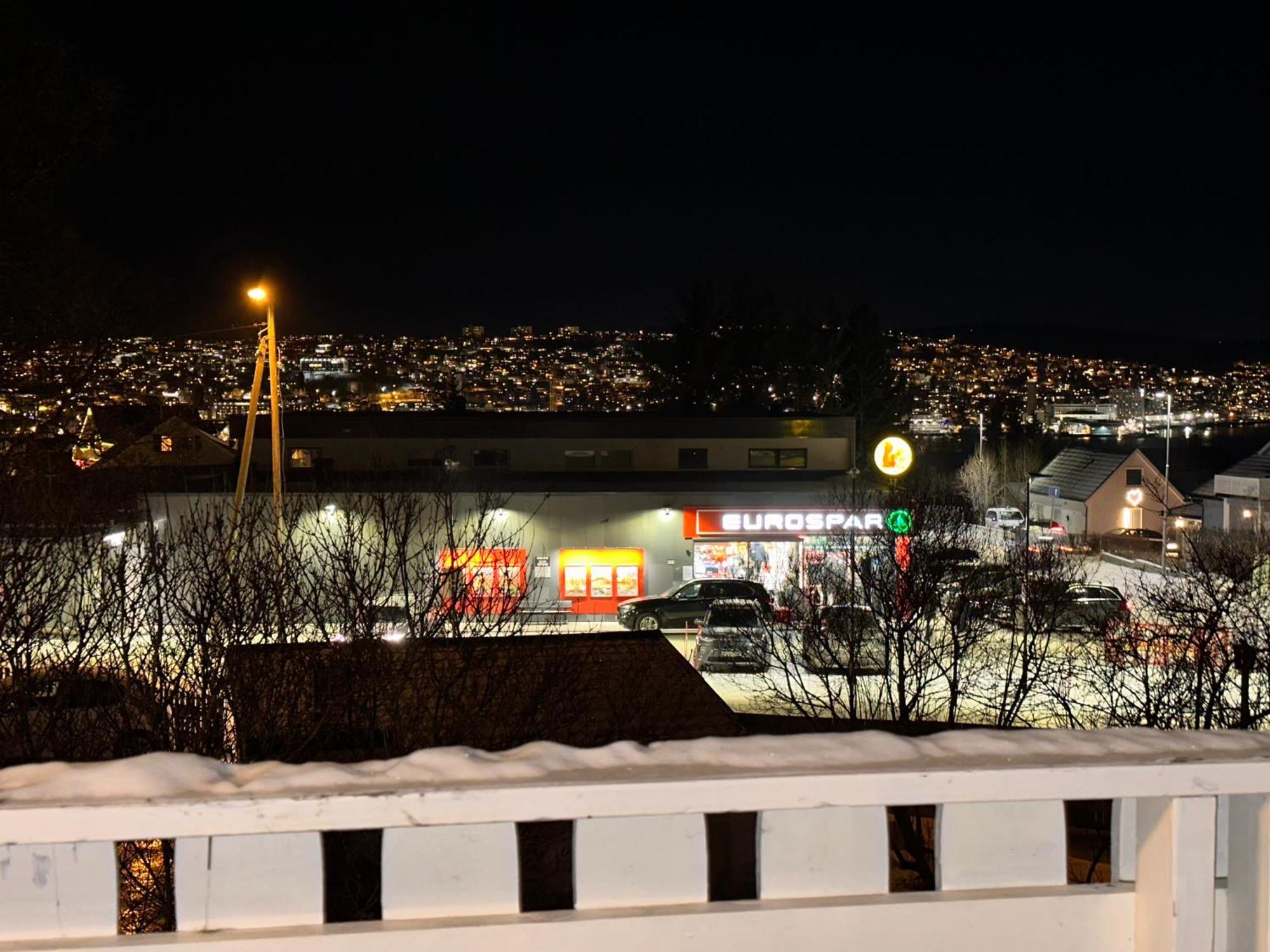 Cozy House In The Heart Of Tromsdalen. Central Tromsø Buitenkant foto