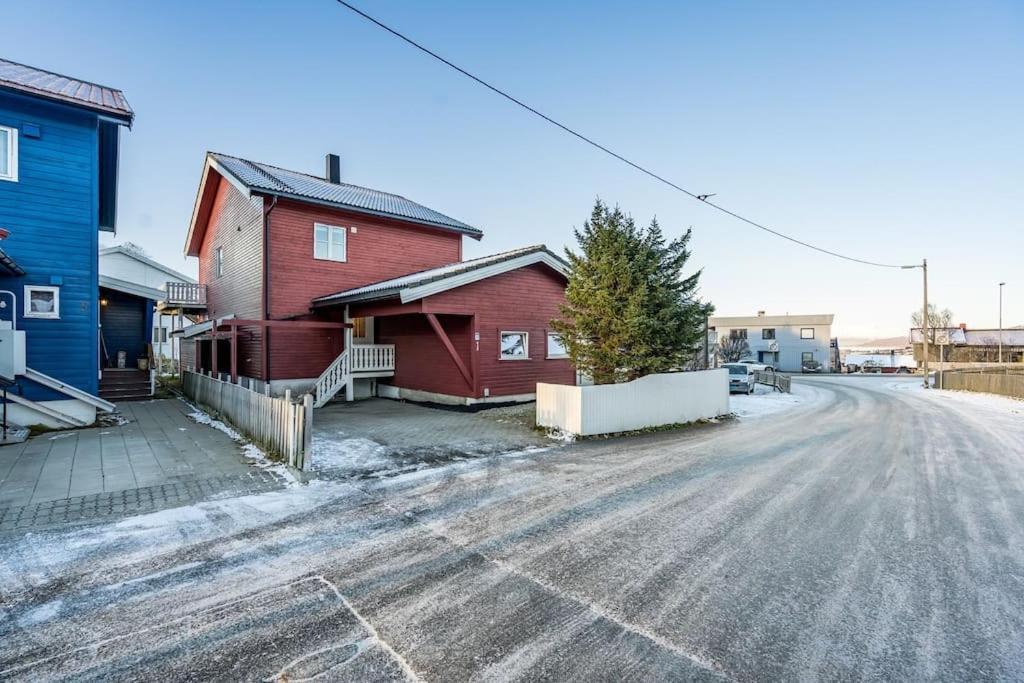 Cozy House In The Heart Of Tromsdalen. Central Tromsø Buitenkant foto